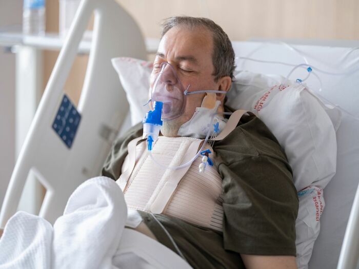 62 Wild Deathbed Confessions That Totally Changed Family Stories