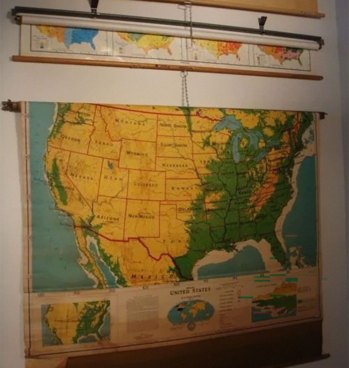 Teacher's Pull-Down Maps That Were Basically Window Blinds