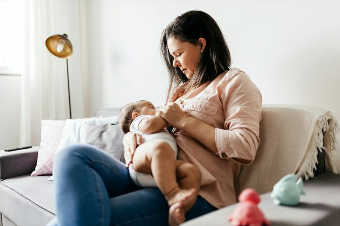 Crazy Things Moms Went Through That No One Warned Them About