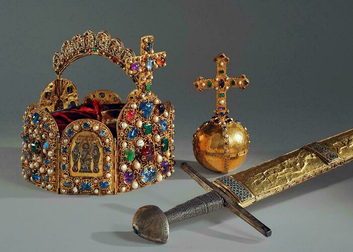 The Blinged-Out Imperial Regalia