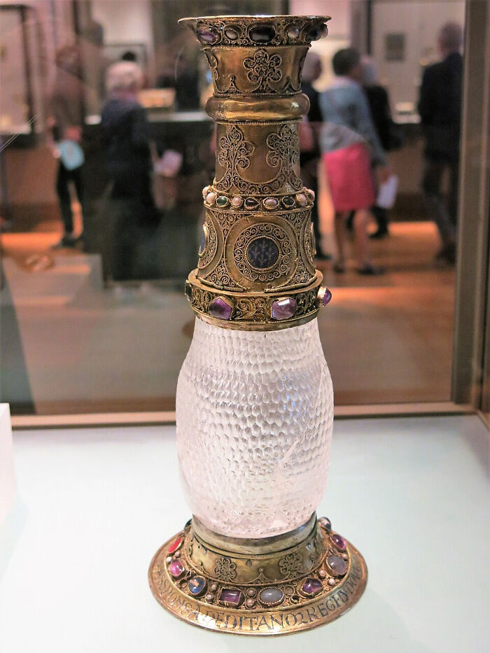 Eleanor Of Aquitaine’s Wedding Vase: Medieval Gift Goals