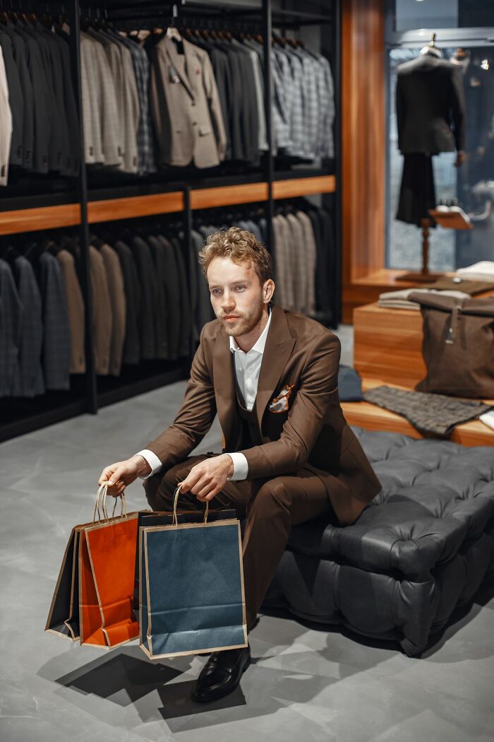 Wait, Employees Spill the Wildest Secrets About Rich People’s Lives!