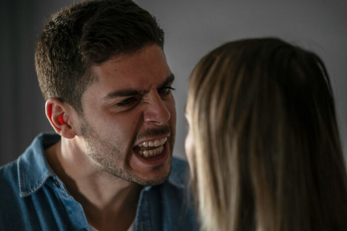 The Wildest Relationship Red Flags You Won’t Believe Were Real