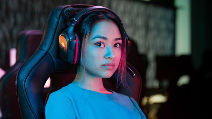 Her Husband Freaked Out Over Gaming Chat Roleplay. Drama Ensued.