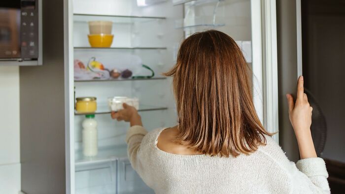 Roommate Steals My Cheese, I Lock the Fridge. Drama Steals the Spotlight.