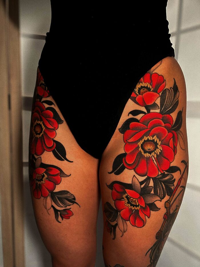 Sarah Amelia’s Red Florals Are Blooming On Skin