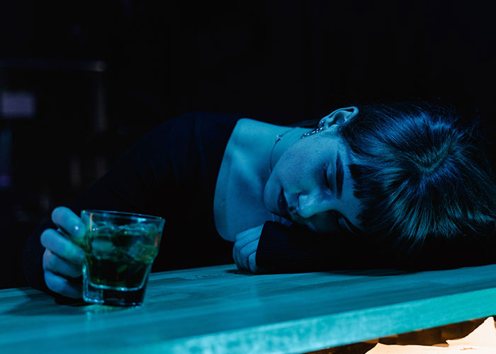 The 50 Wildest First Date Disaster Stories from Guys (Yep, It Gets That Crazy)