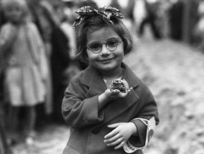29 Vintage Animal Pics That Totally Stole The Spotlight