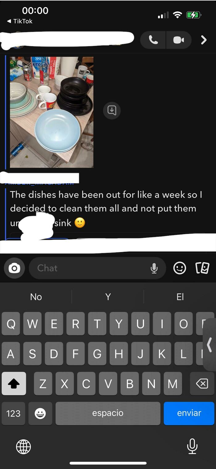 My Flatmate and I Totally Hate Each Other LOL