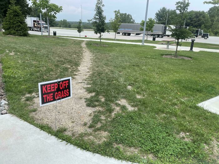 Bathroom-Bound Rest Stop Rush