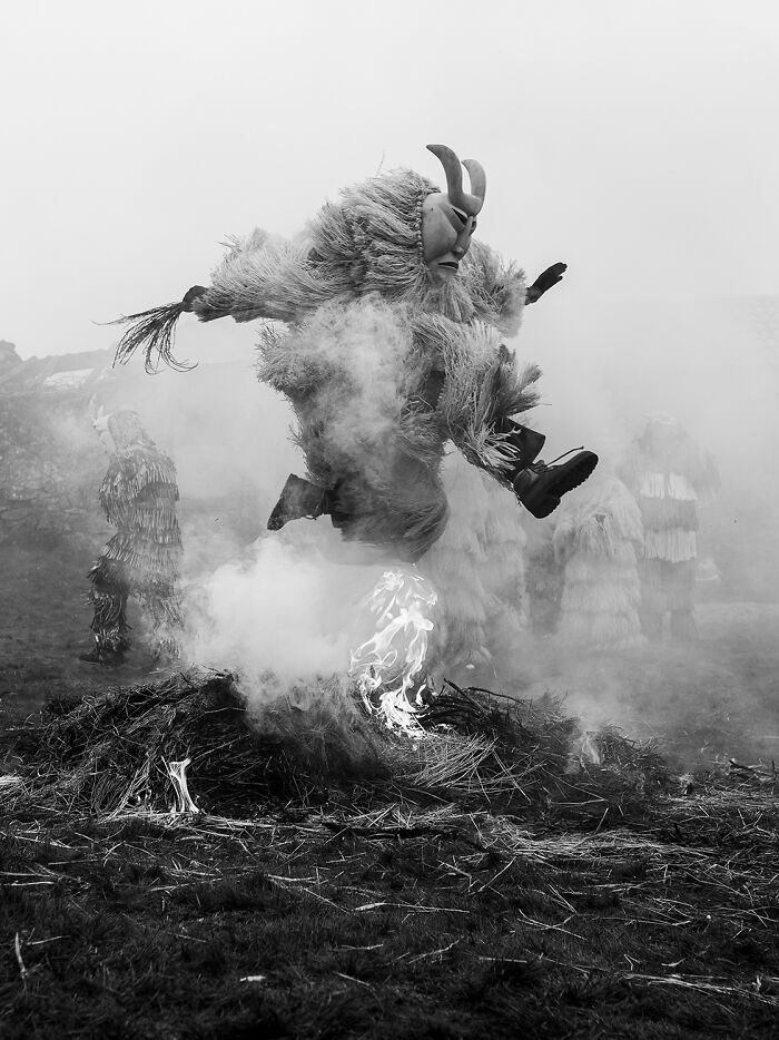 Folklore Ghost Jumping Fire