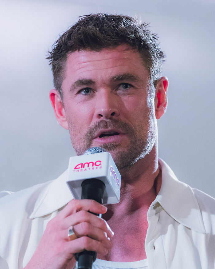 Chris Hemsworth: The Aussie Thor Who Could Clean Anything