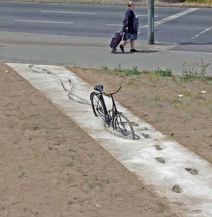Wait, People Shared These Weirdly Awesome 'Hmmm' Pics?!