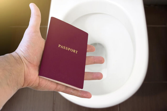 The Wildest Ways People Found Out Their Partner Was Cheating (Yep, For Real!)