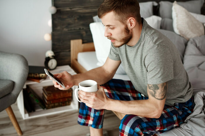 The Wildest Ways People Found Out Their Partner Was Cheating (Yep, For Real!)