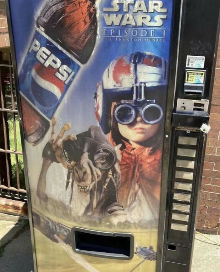 Let's Dive Into 96 Ridiculously Funny Nostalgia Pics From 'No Context Nostalgia'!