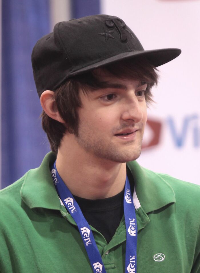 Dave Days: Lefty Music Maker and YouTube Star