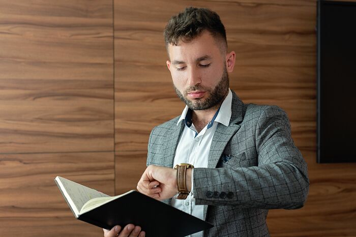 The Ultimate List of Mind-Bending Tricks That'll Totally Confuse Your Friends