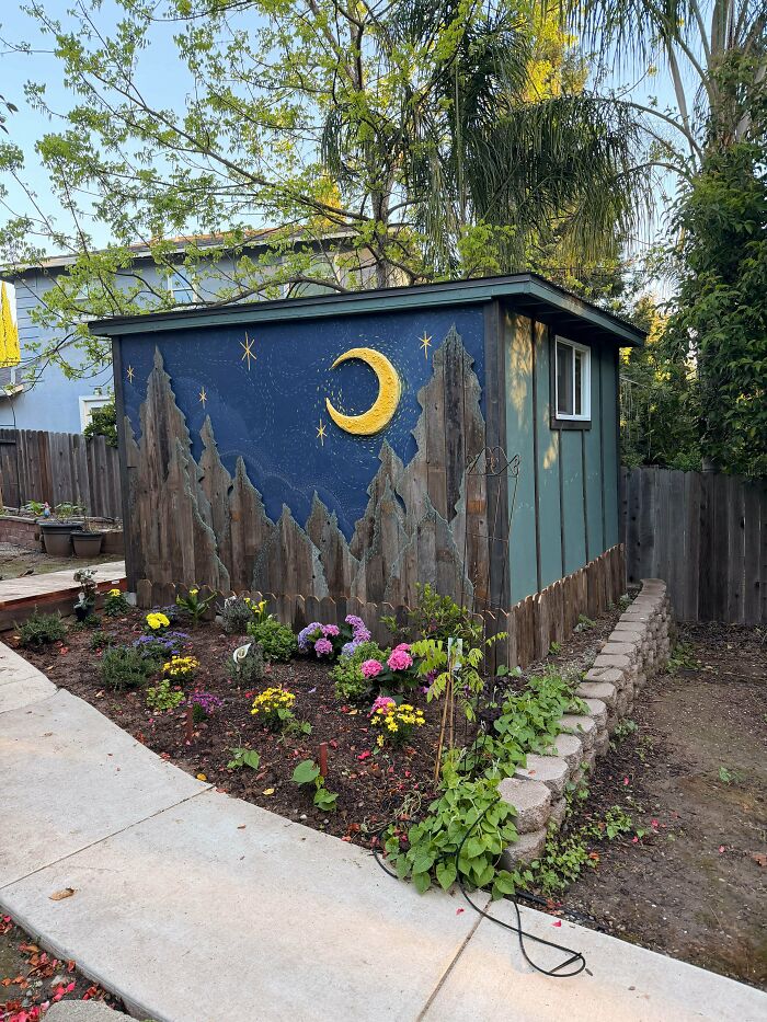 Turned Old Fence Boards Into Tree Art for My Shed’s Side