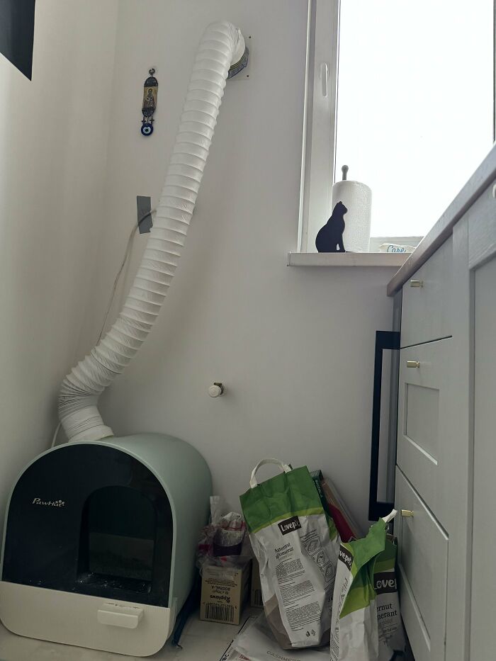 DIY Exhaust Fan for Cat Litter Box Smell Magic