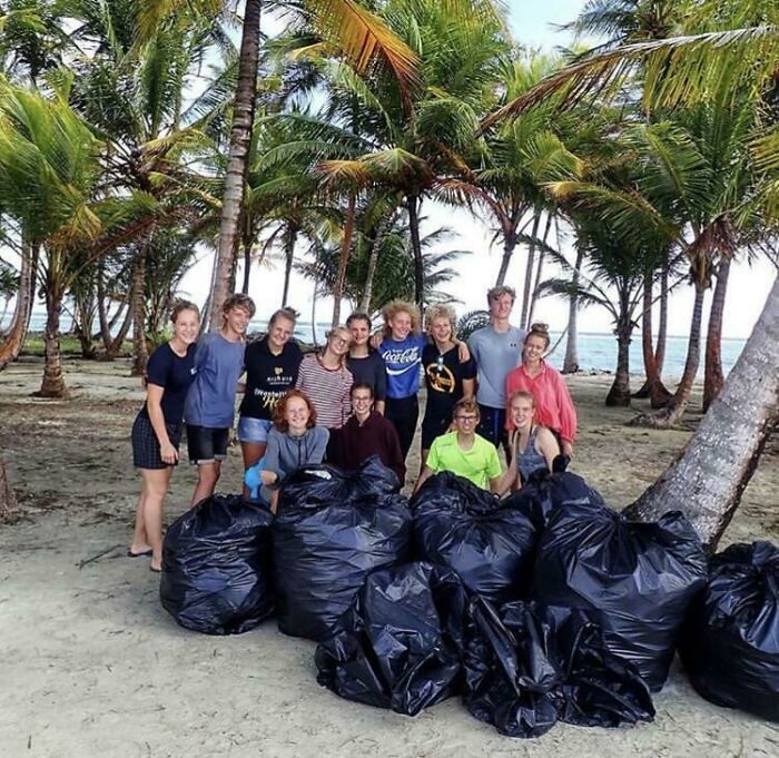 These 80 Clean-Up Pics Are Weirdly Satisfying (And Kinda Sad, Too)