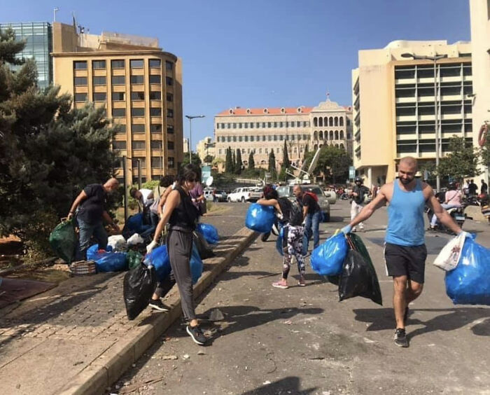 These 80 Clean-Up Pics Are Weirdly Satisfying (And Kinda Sad, Too)