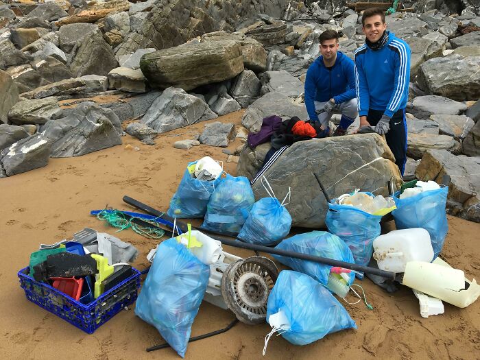 These 80 Clean-Up Pics Are Weirdly Satisfying (And Kinda Sad, Too)
