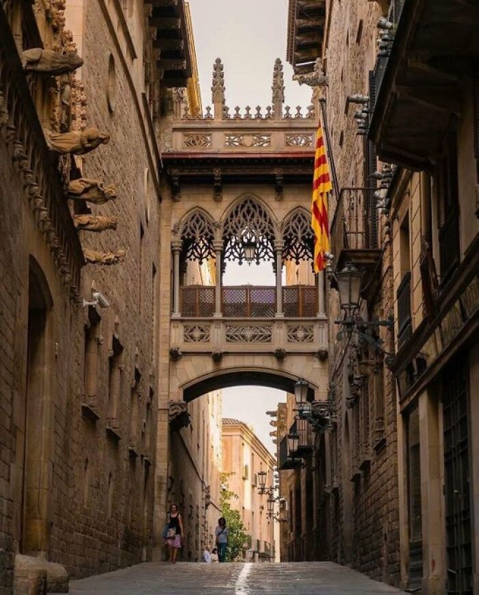 Gothic Quarter, Barcelona – Old School Cool