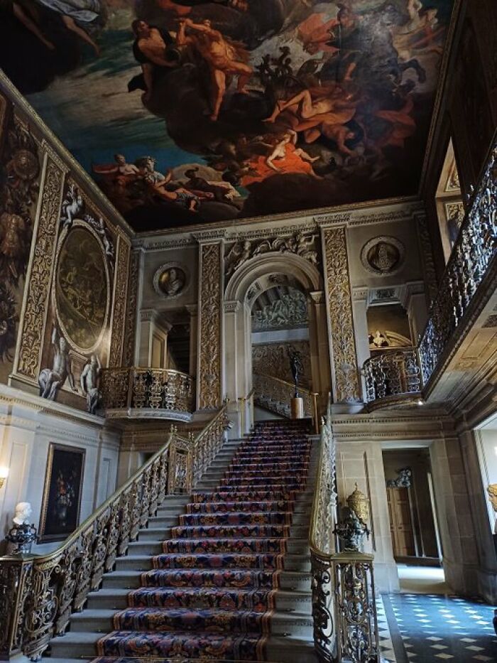 Chatsworth House In Derbyshire, England: Big and Beautiful