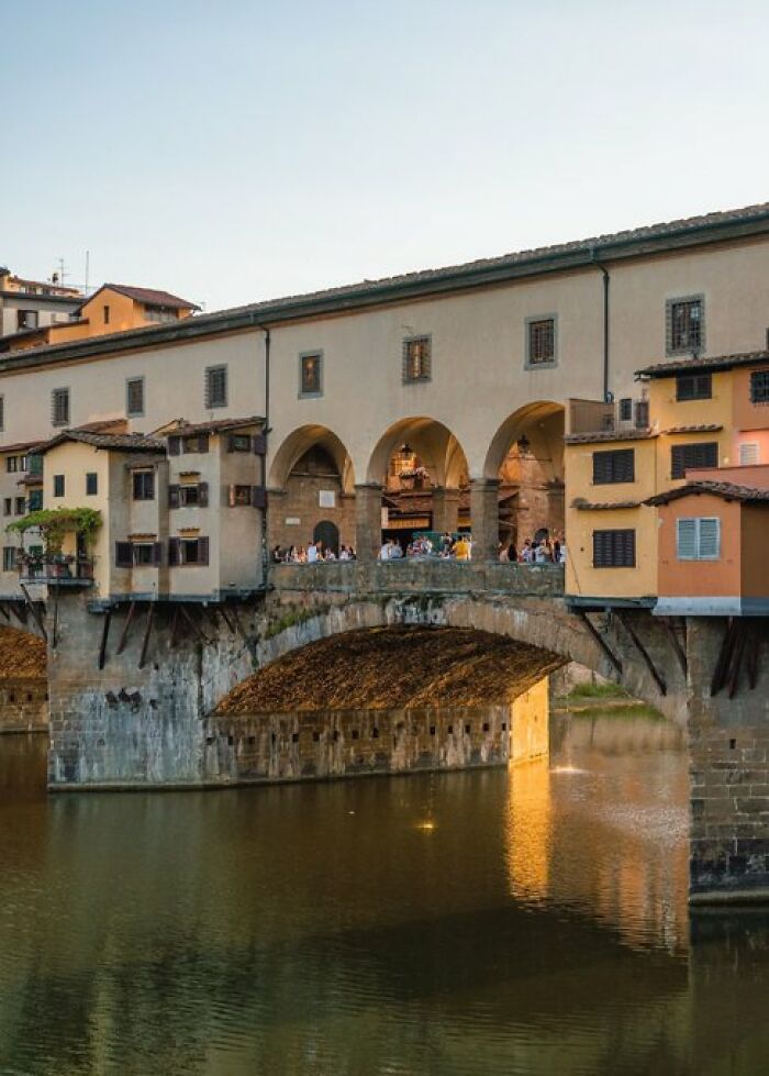 Old Bridge, Florence: Classic Charm Alert