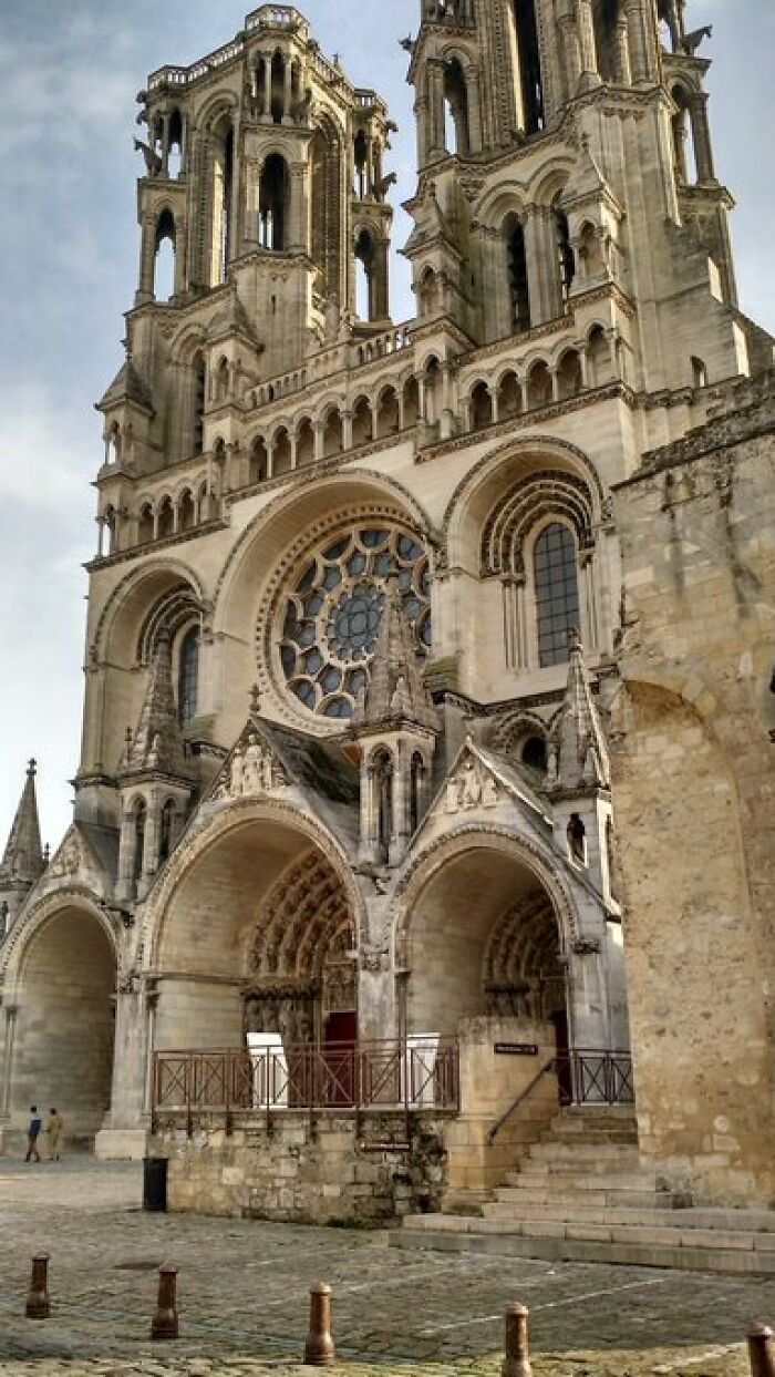 Gothic Cathedrals: Pretty Much Awe in Building Form