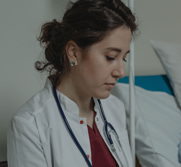 33 Wildest Things Patients Ever Told Nurses (No Filter, No Chill)