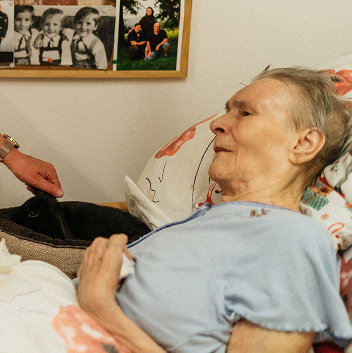 33 Wildest Things Patients Ever Told Nurses (No Filter, No Chill)