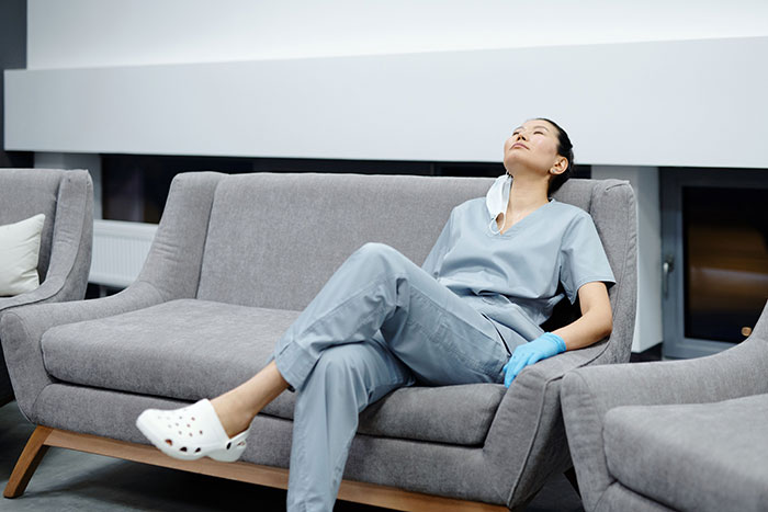 33 Wildest Things Patients Ever Told Nurses (No Filter, No Chill)