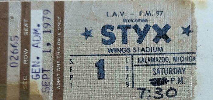 Hey, Check Out These 85 Wild Old Paper Treasures People Found Online