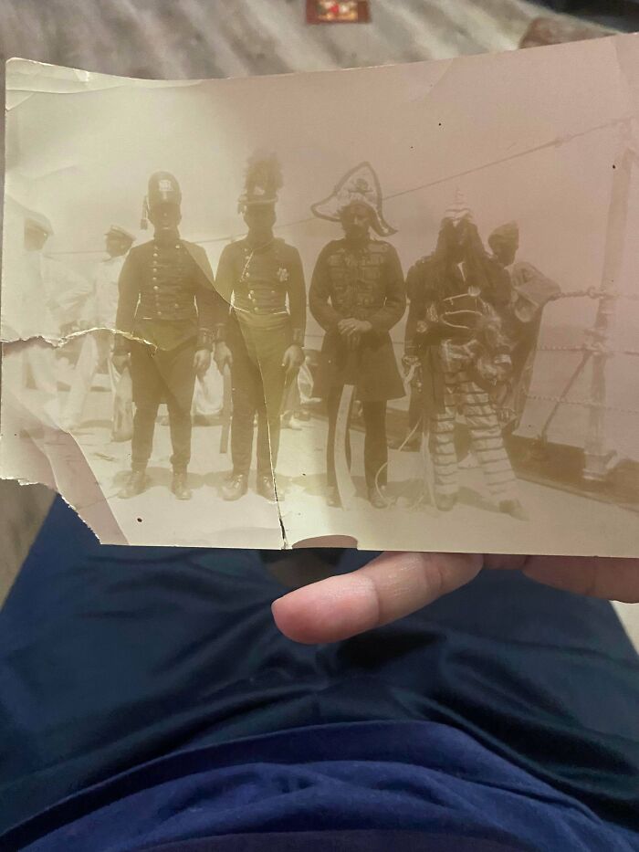 Hey, Check Out These 85 Wild Old Paper Treasures People Found Online