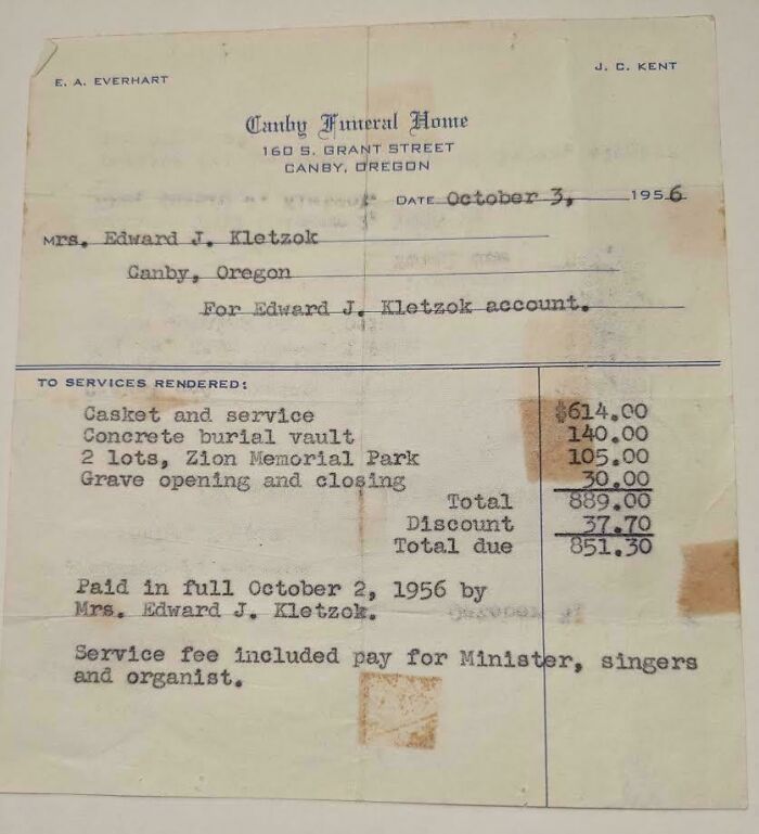 Hey, Check Out These 85 Wild Old Paper Treasures People Found Online