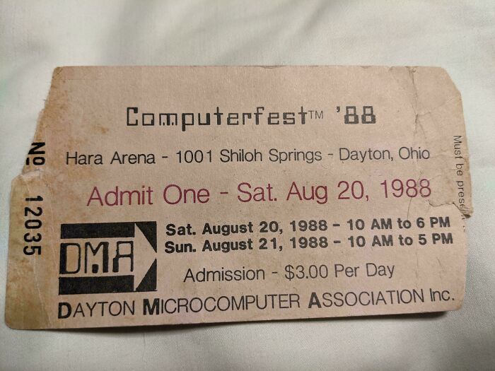 Hey, Check Out These 85 Wild Old Paper Treasures People Found Online