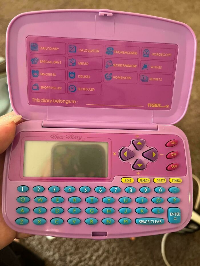 Wait, The '90s Are Back?! 73 Wild Pics That Totally Prove It