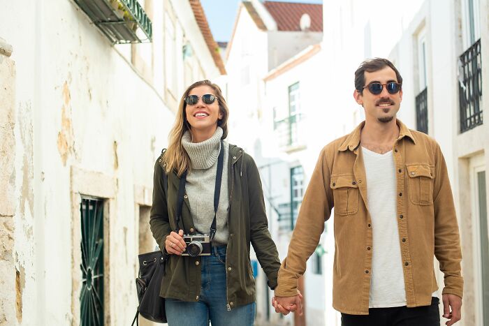 We Asked Women Who Married Rich: Here’s The Wild Side They Didn’t Warn You About