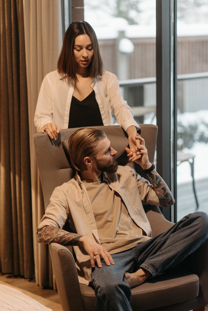 We Asked Women Who Married Rich: Here’s The Wild Side They Didn’t Warn You About