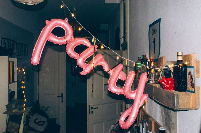 Wait, They Really Said That? 55 Hilariously Loud Neighbor Moments