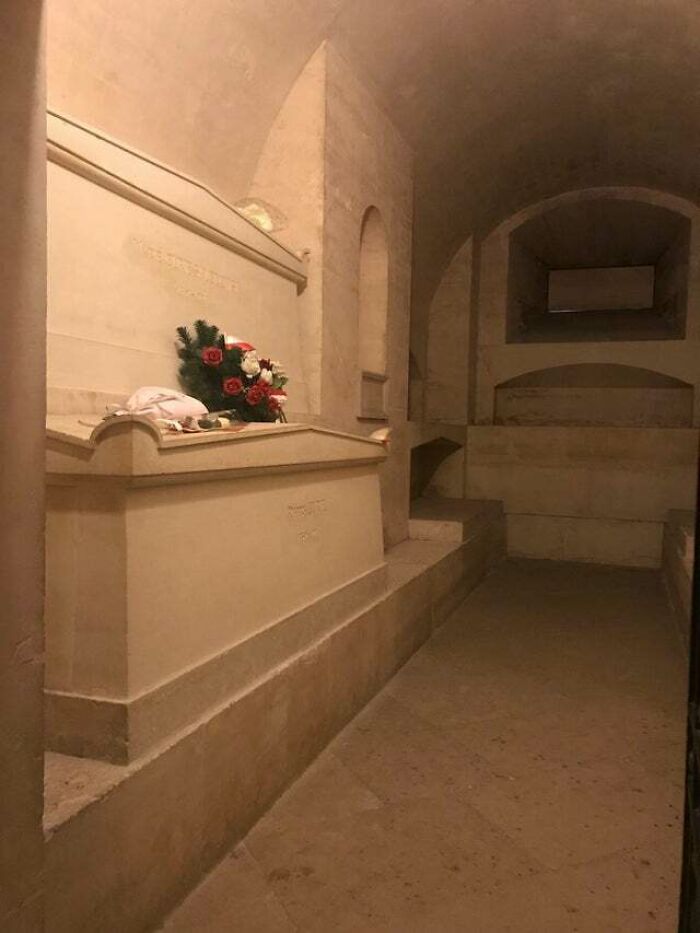 Marie Curie’s Radioactive Tomb Needs Lead Shielding