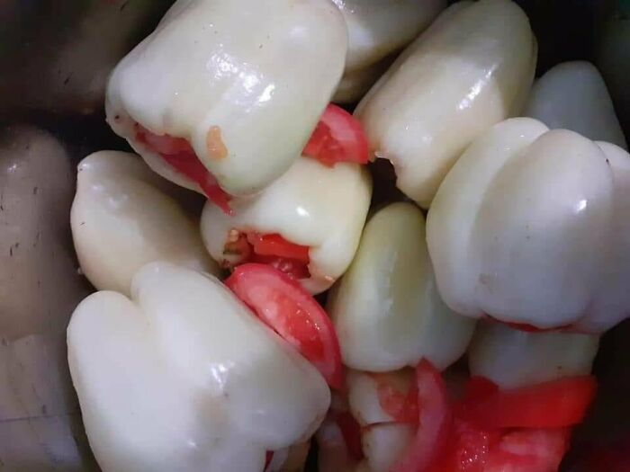 White Bell Peppers Are A Thing And They’re Weirdly Cool