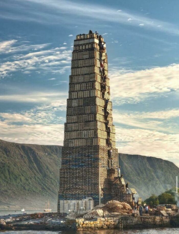 Stacked Pallets For The World’s Biggest Bonfire in Norway