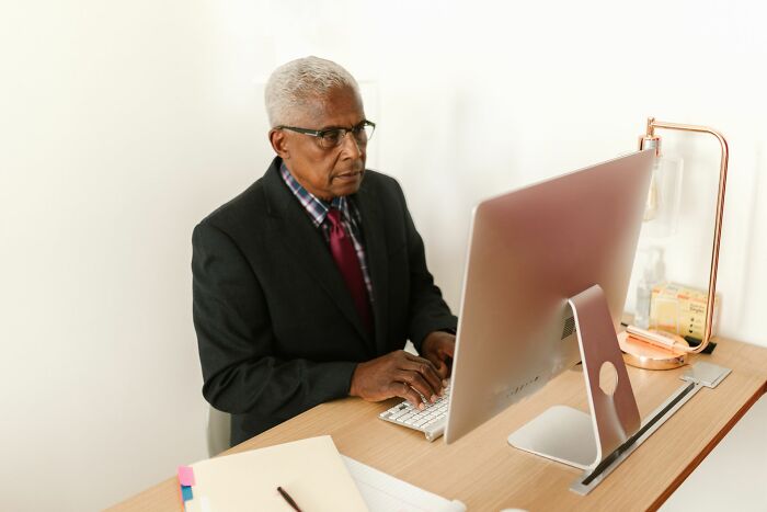 Wild Tales From HR: 87 Workers Who Got Fired For The Craziest Reasons