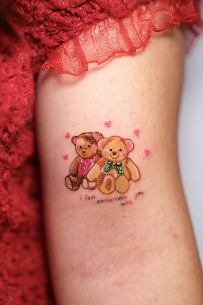 Wait, This Tattoo Artist Actually Uses Pastels?! Check Out These 30 Wildly Fun Scribble-Inspired Tattoos