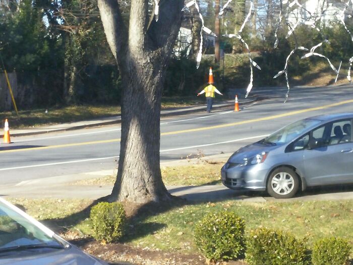This Guy Working Outside My House Right Now Is Something Else