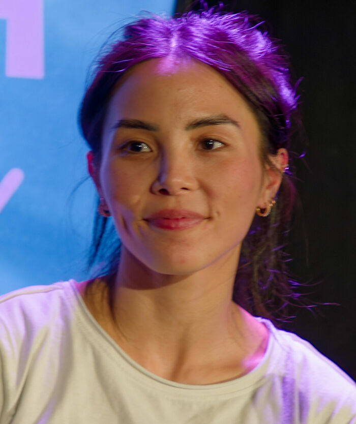 Anna Akana: The YouTuber Who Could’ve Been a Vet, 37