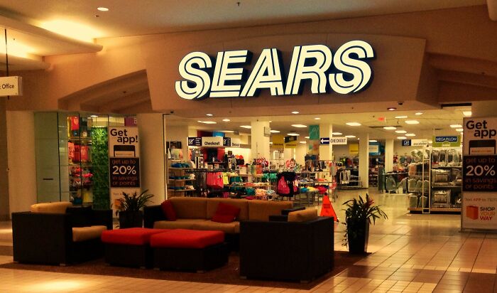 Oops! 60 Business Giants That Totally Blew It with One Bad Move